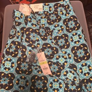 Crown and Ivy 18W woman’s dress shorts - new never worn